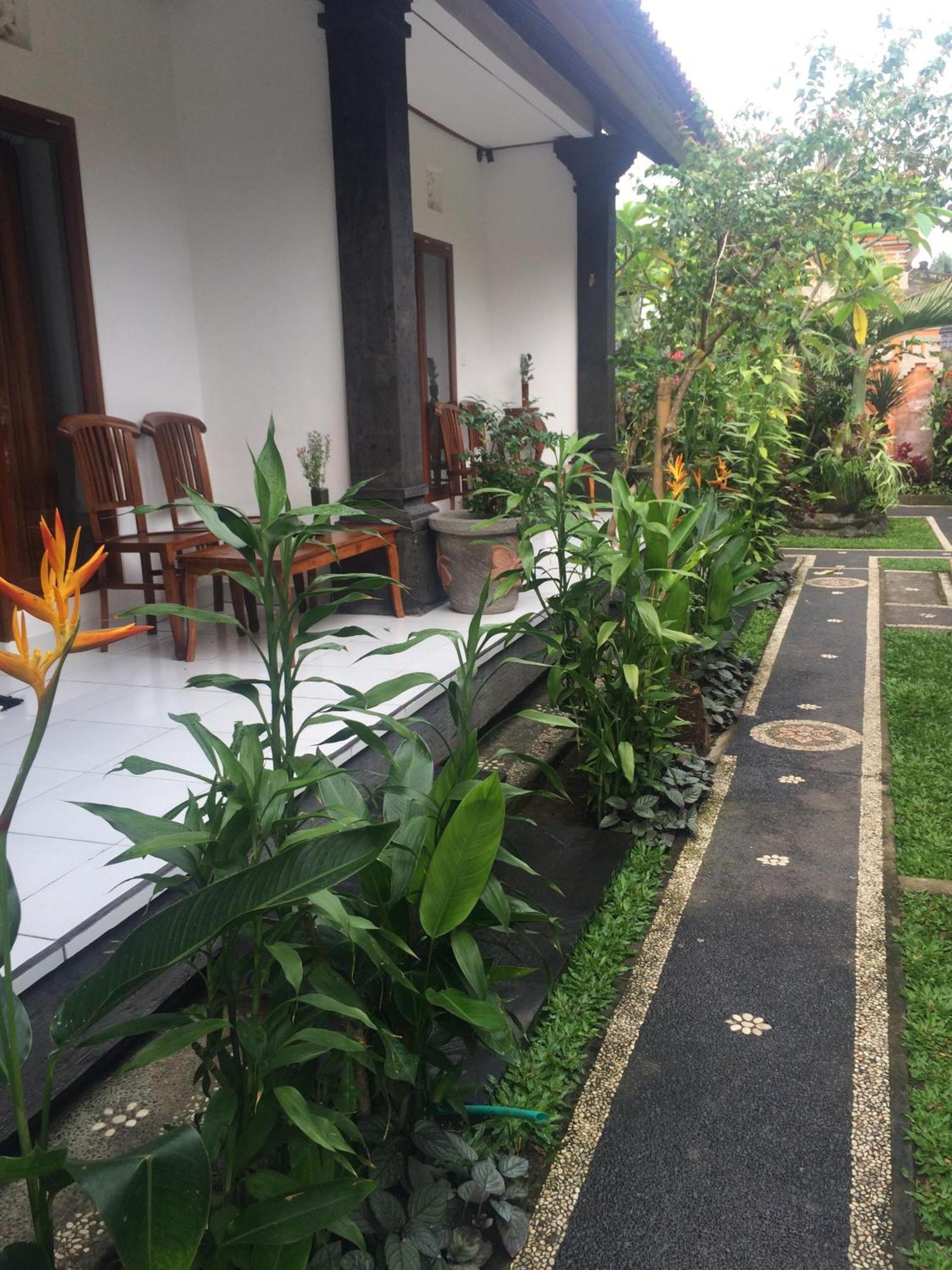 Pondok Ayu Homestay Убуд Экстерьер фото